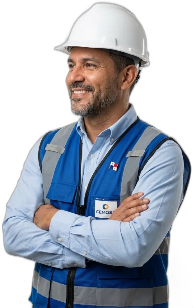 Director comercial de constructora con casco de seguridad